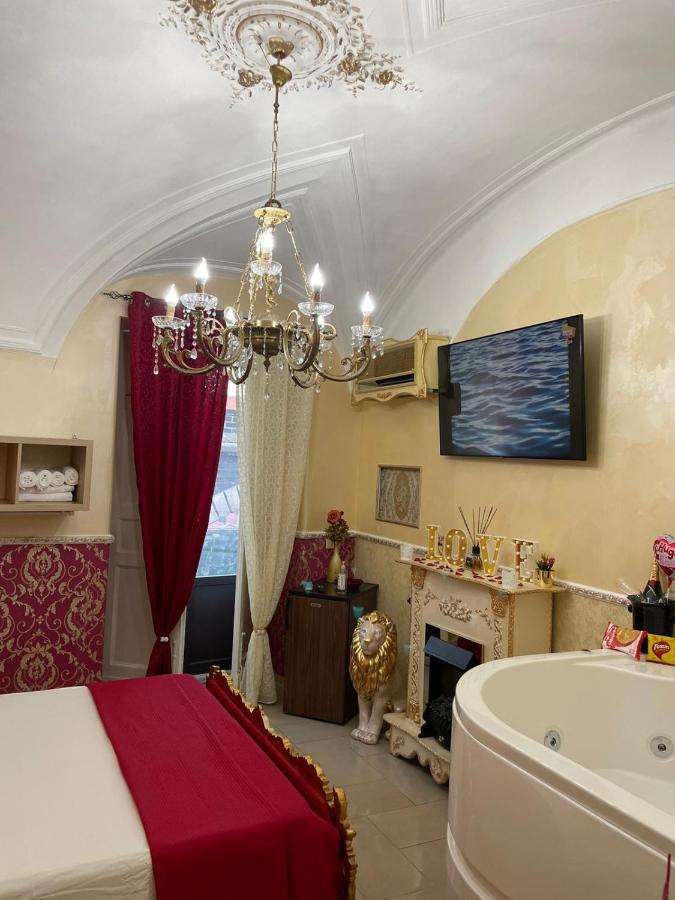 B&B Sotto Gli Archi Catania Bagian luar foto