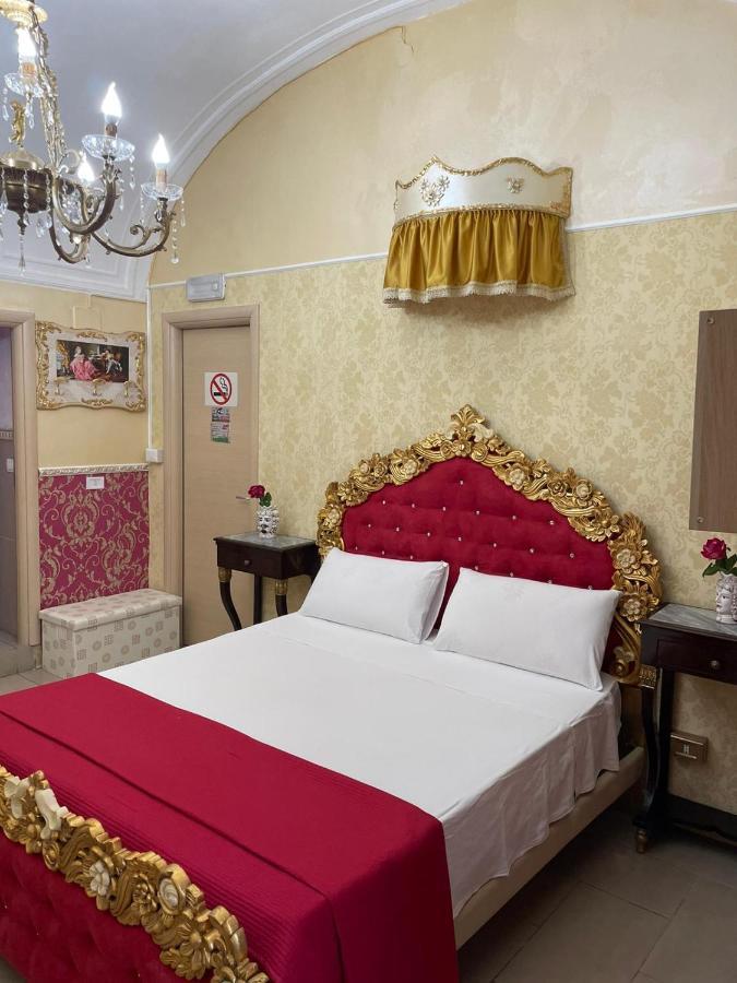 B&B Sotto Gli Archi Catania Bagian luar foto