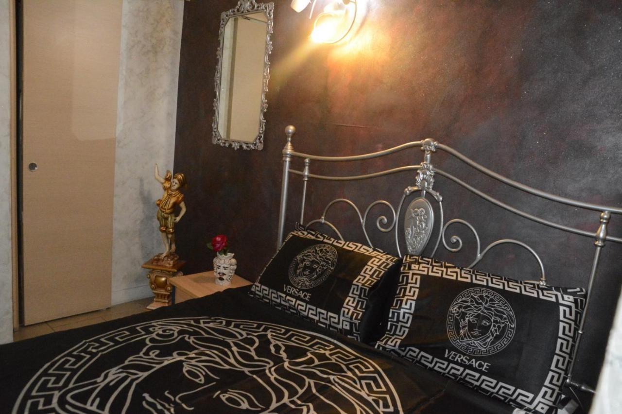 B&B Sotto Gli Archi Catania Bagian luar foto