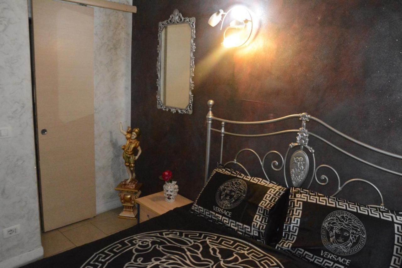 B&B Sotto Gli Archi Catania Bagian luar foto