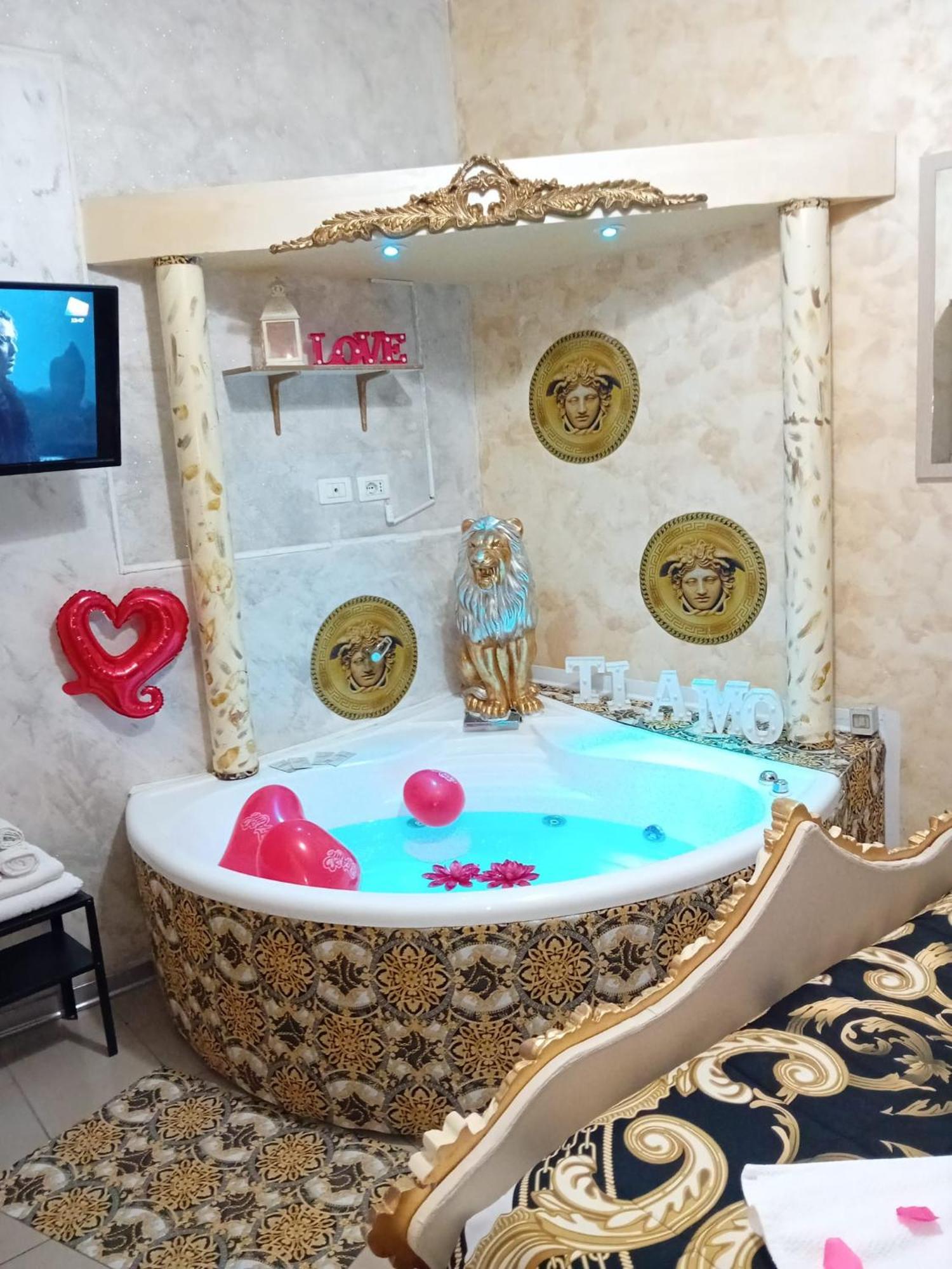 B&B Sotto Gli Archi Catania Bagian luar foto