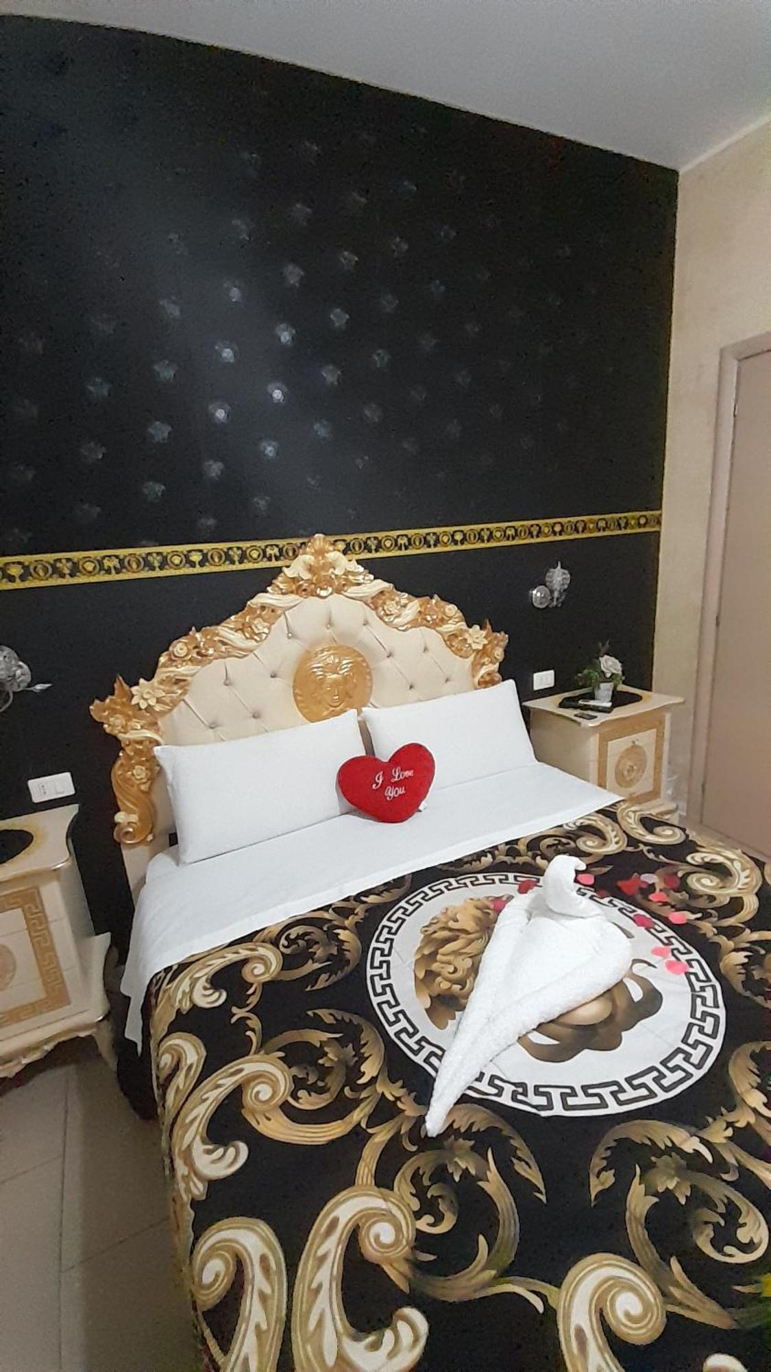 B&B Sotto Gli Archi Catania Bagian luar foto